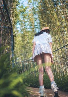 穿成草包，被祸害的一家人有救了